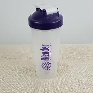 20 oz Blender Bottle Blue Lid